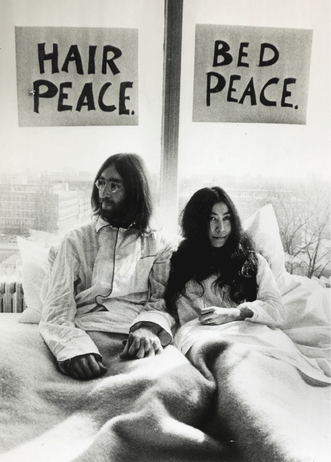 John-Lennon-und-Yoko-Ono-1969-57776